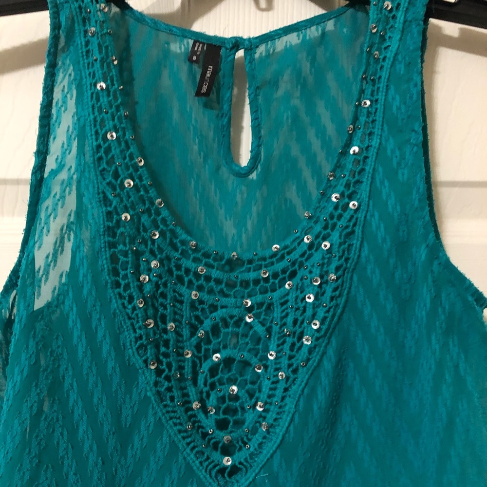 Super cute Maurices top size small